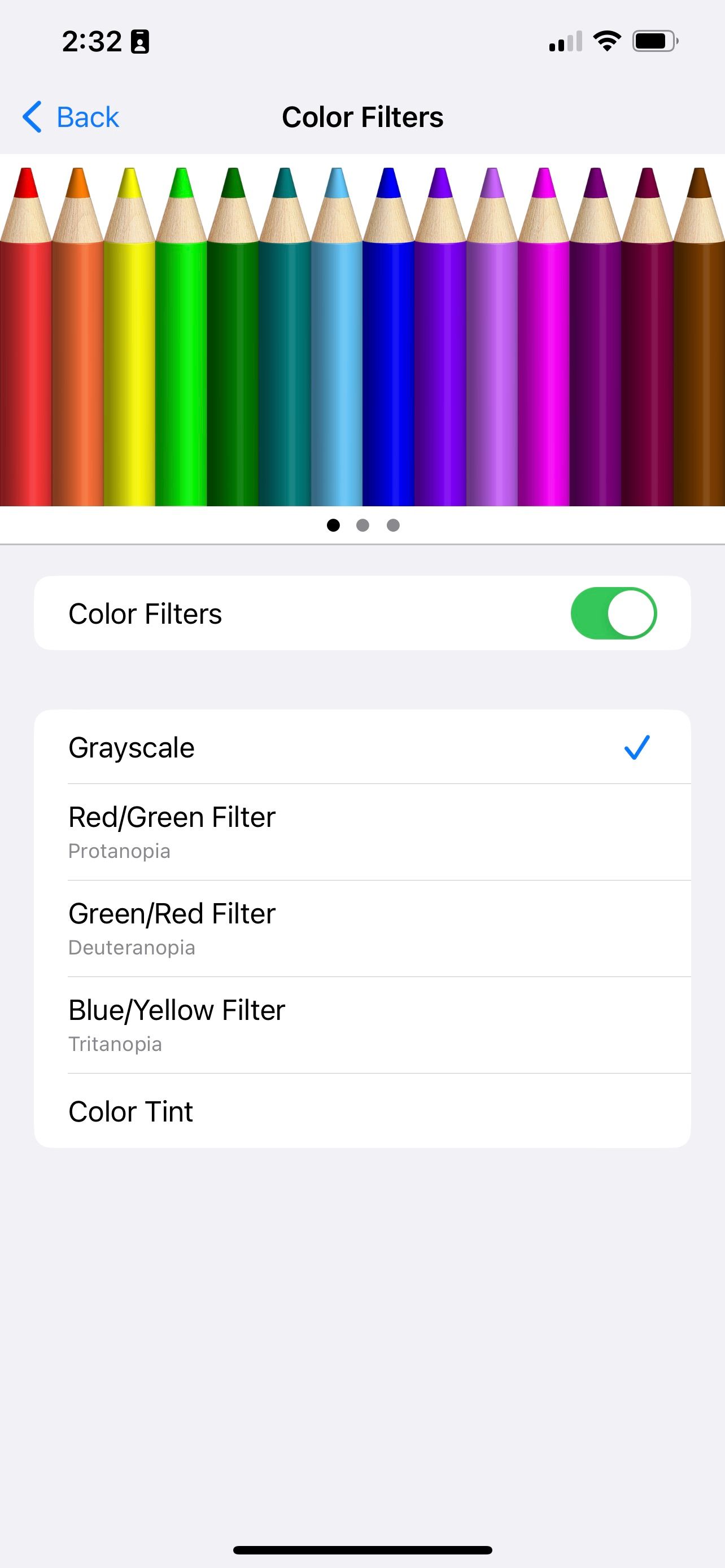 Setting iPhone color filter to grayscale
