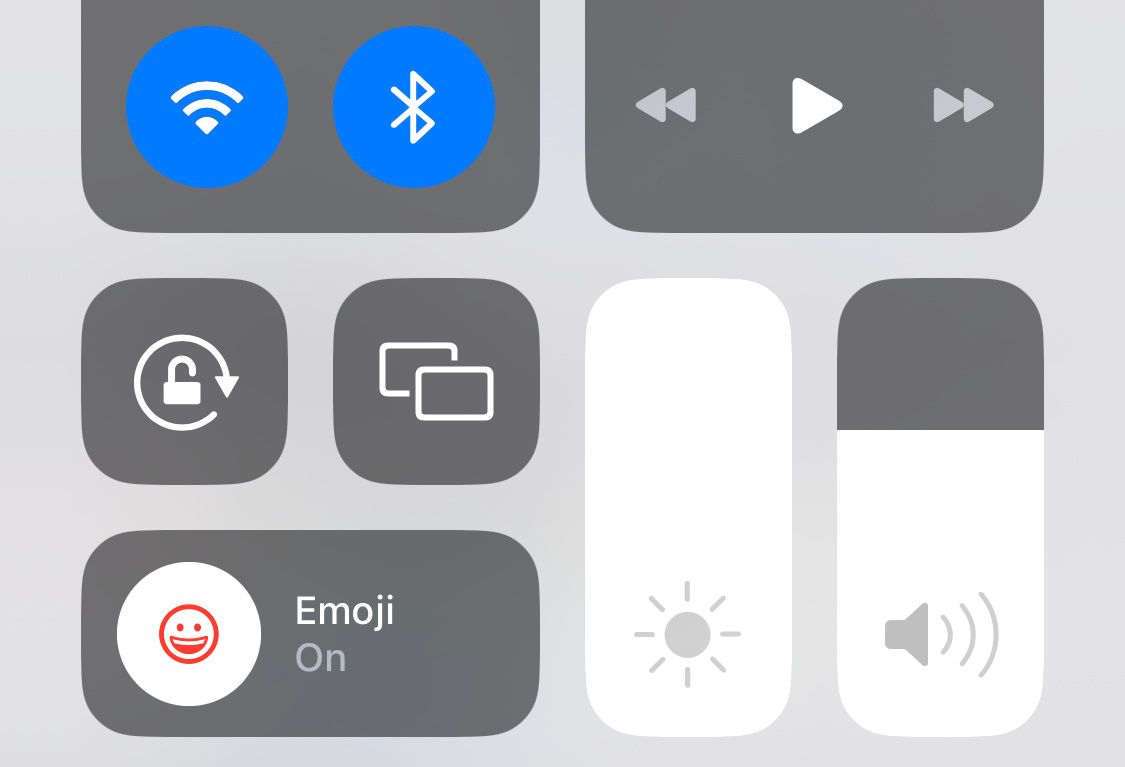 Emoji Focus mode selected in Control Center