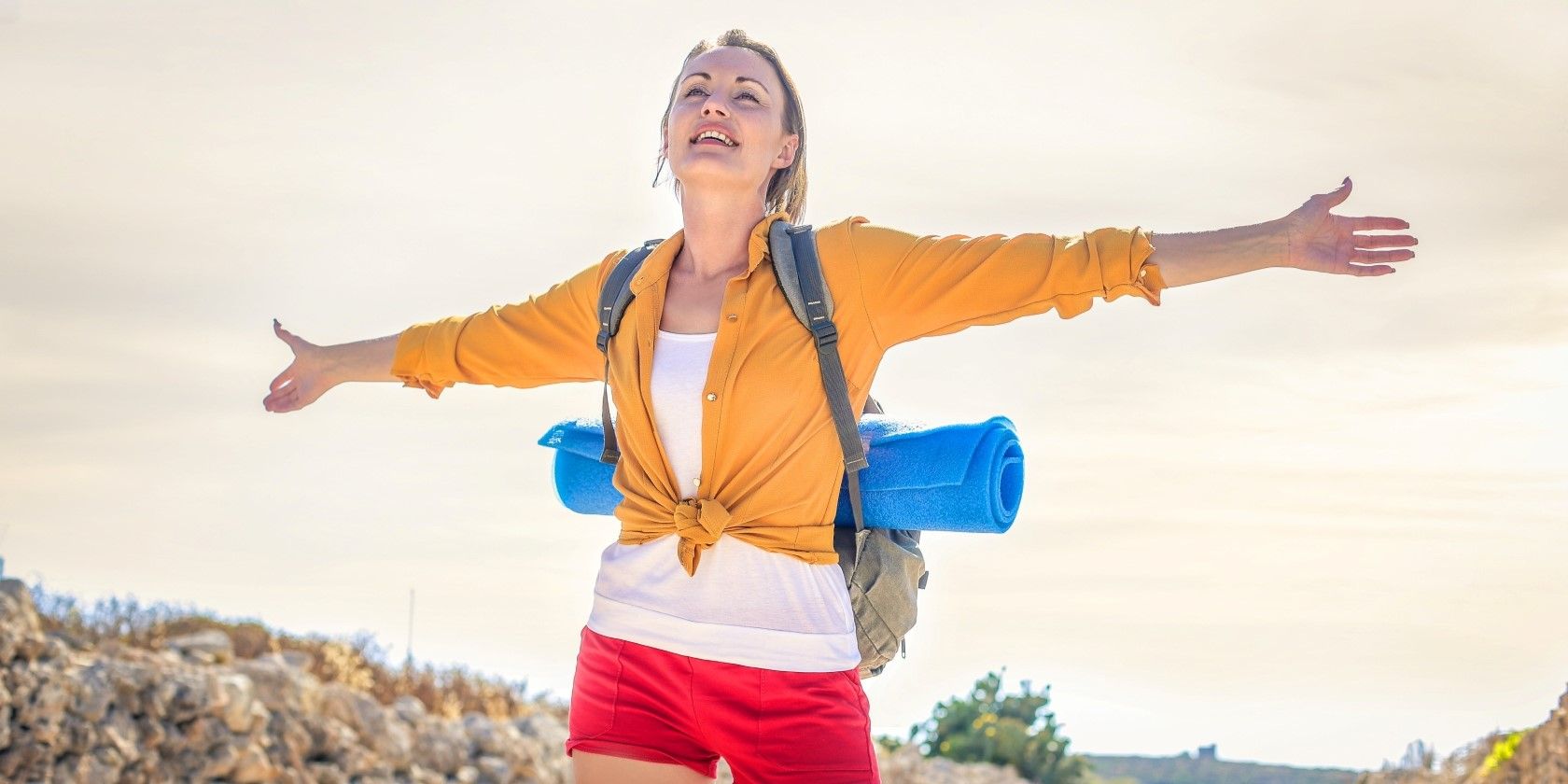 how to stay healthy when travelling using apps