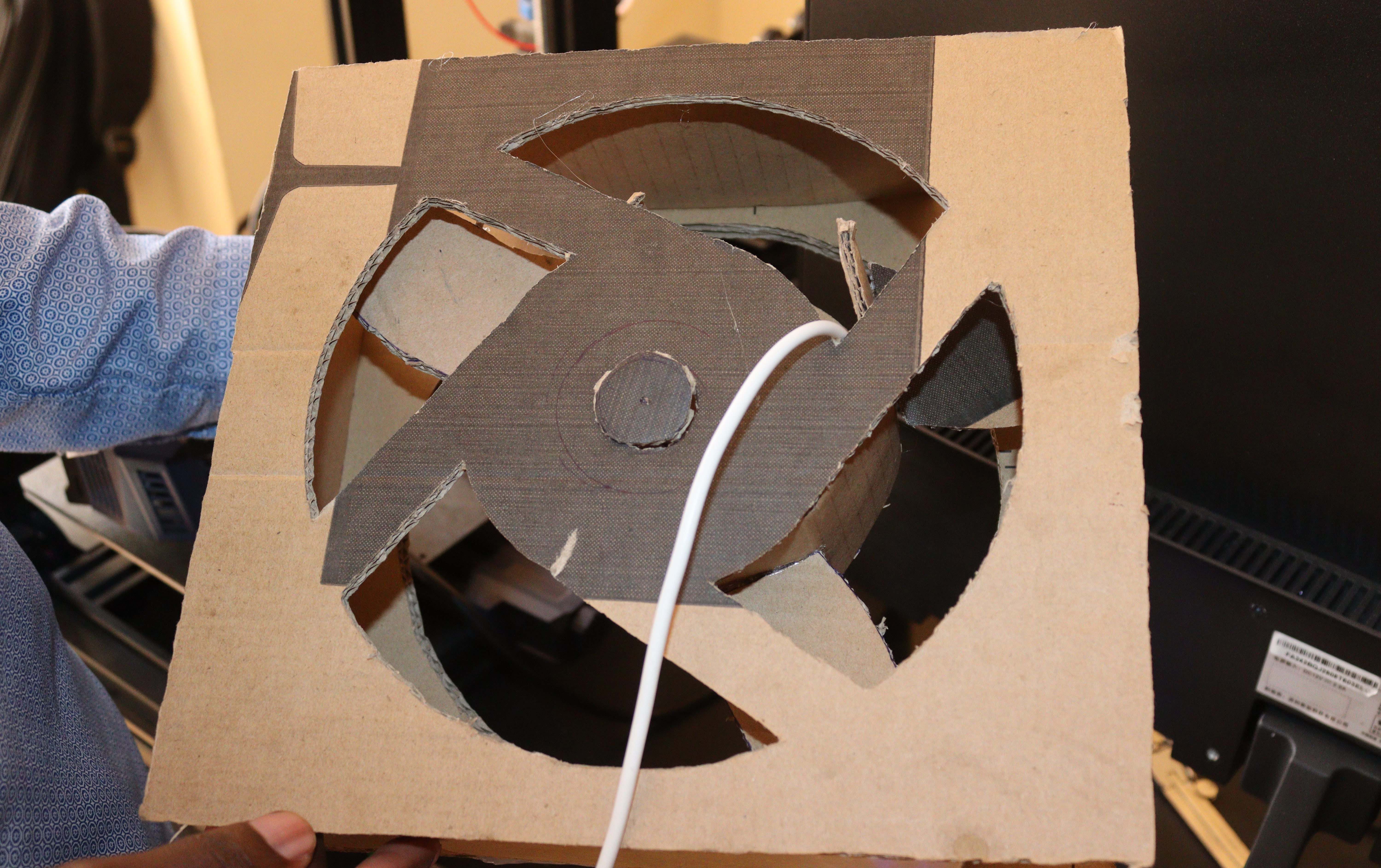 A desktop fan built using Cardboards