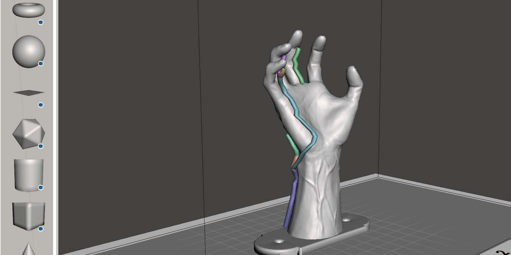 Editing a 3D model of a hand in Meshmixer