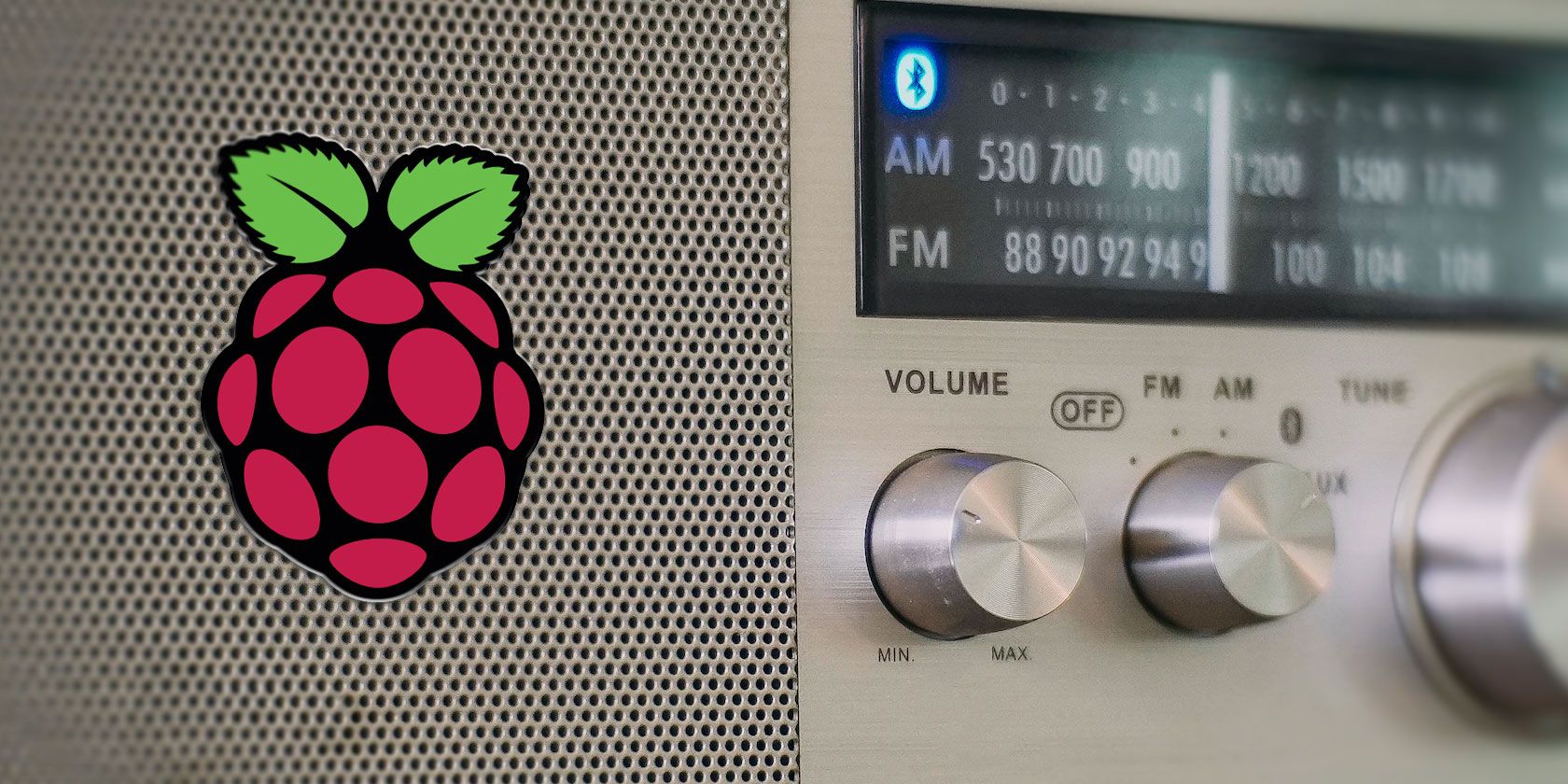 Radio with Raspberry Pi logo
