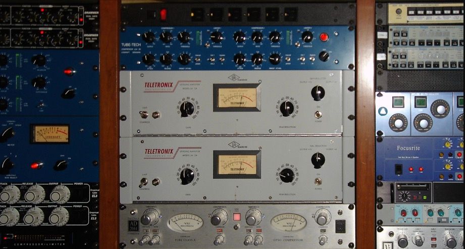 یکی از معروف ترین کمپرسورهای نوری - کمپرسور Teletronix LA-2A