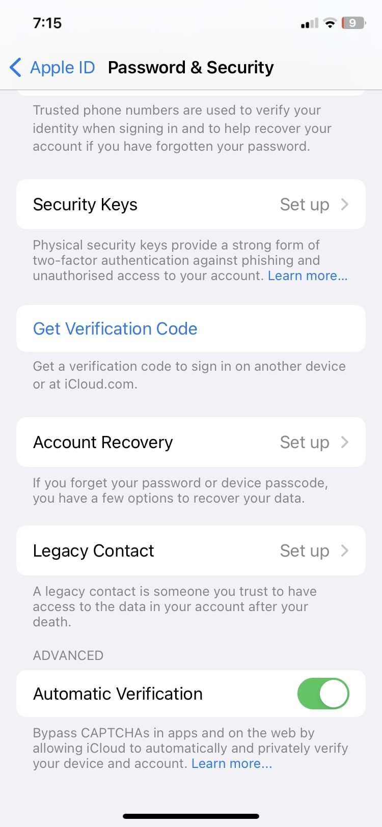 How to Set Up and Use Security Keys for Your Apple ID on an iPhone