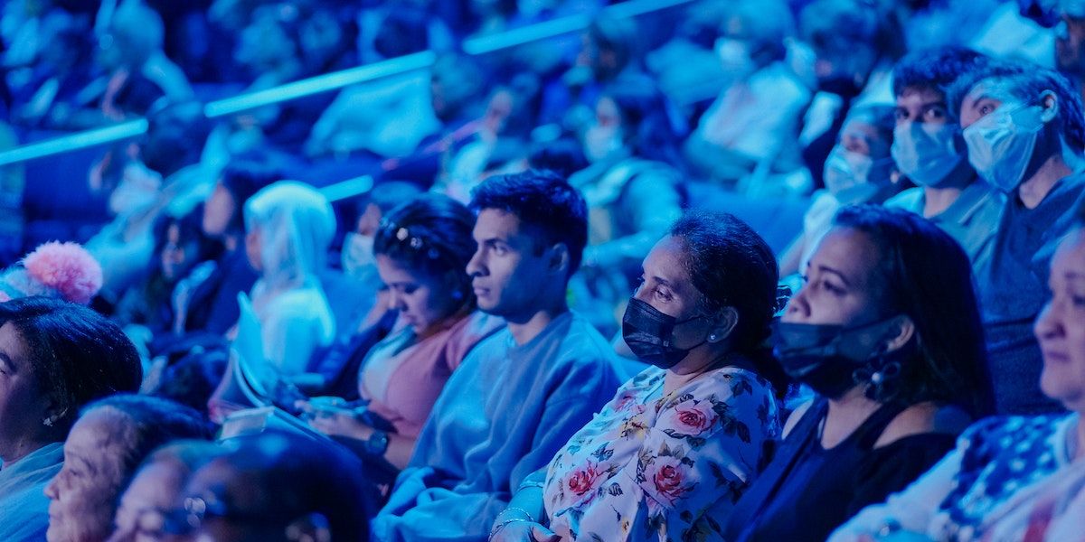 Blue-Light-on-People-in-conference