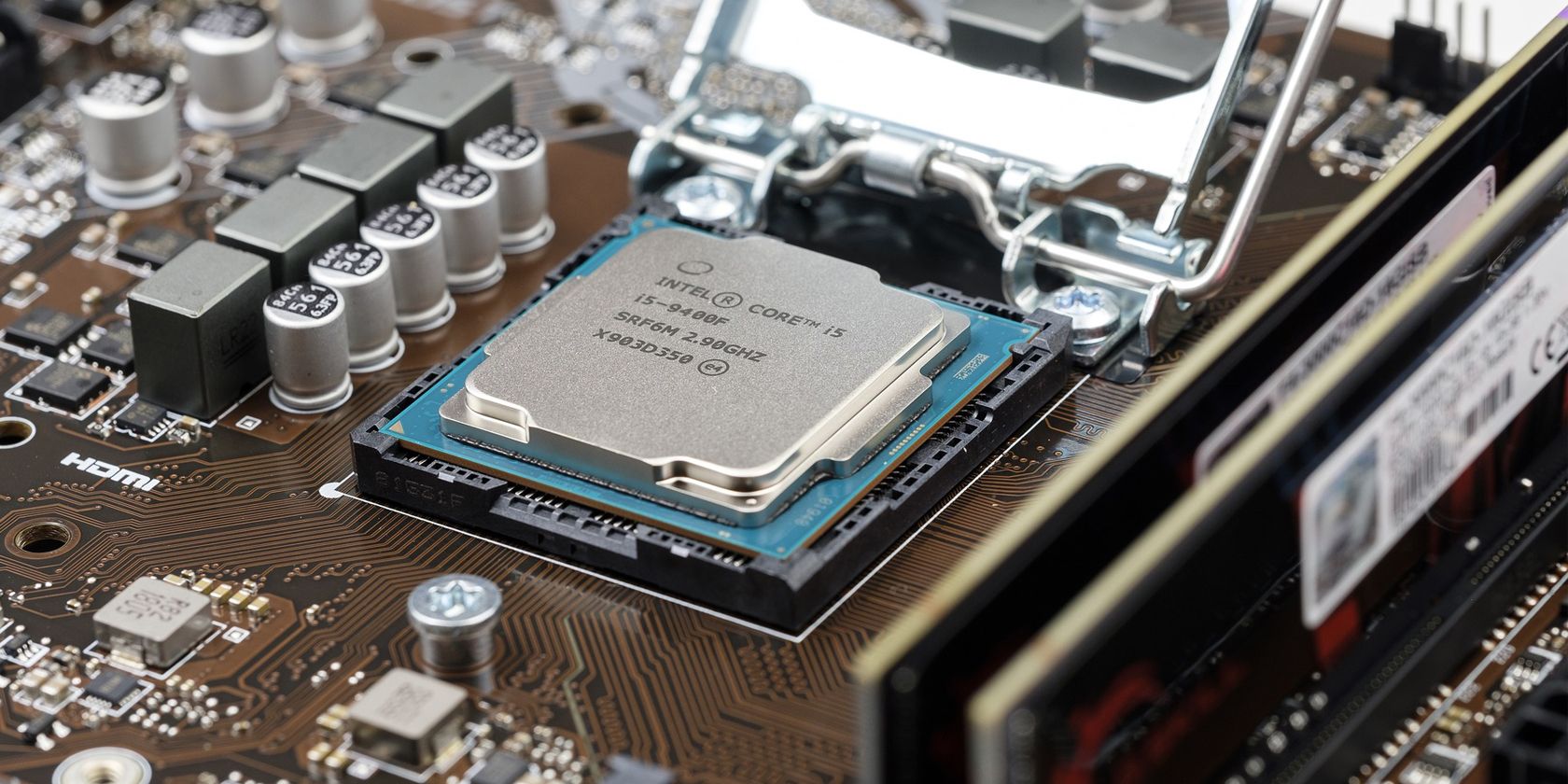 Picture of CPU mounted on mainboard