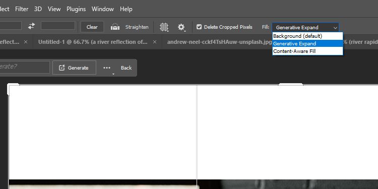 انتخاب Generative Expand در منوی نوار ابزار Crop