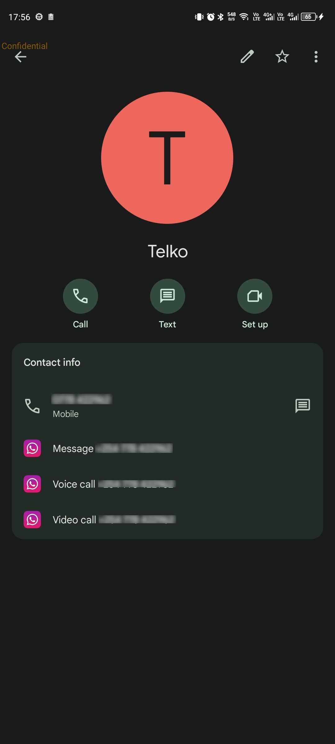 مخاطبی که در برنامه Google Contacts باز می شود