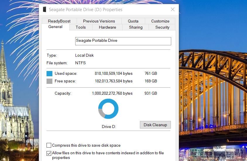 کادر Allow files on this drive to have contents indexed