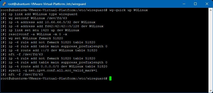 Terminal Linux menampilkan perintah wg-quick up klien wireguard