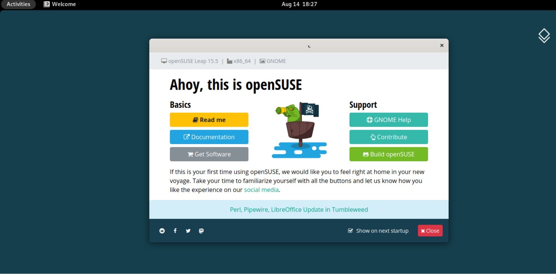 OpenSUSE welcome screen on a virtual machine