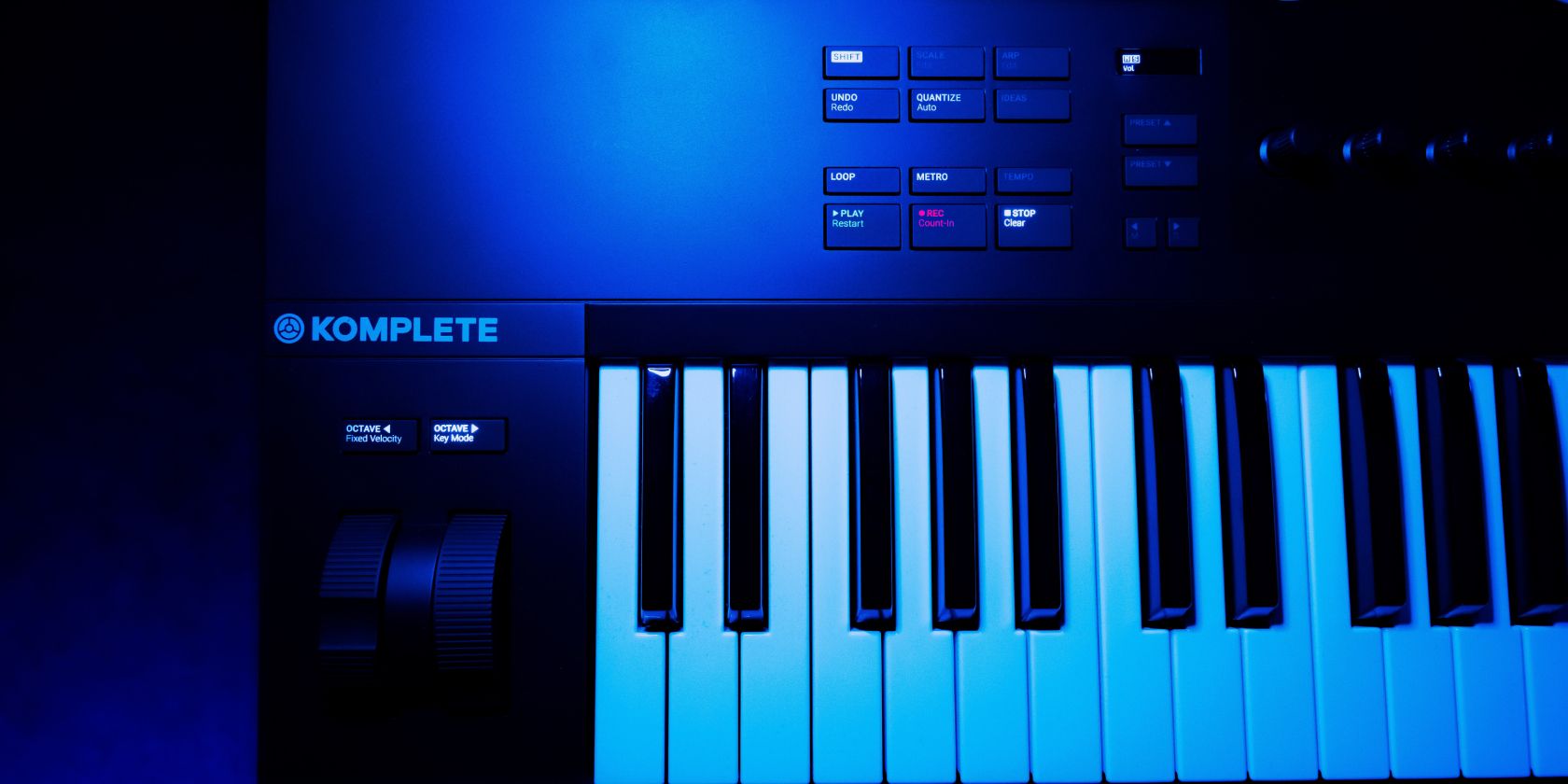 Komplete synthesizer
