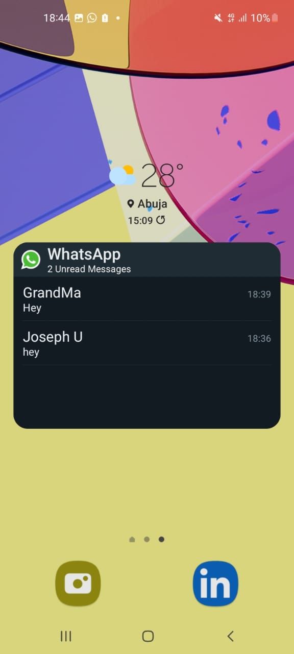 Home Screen with WhatsApp Widget