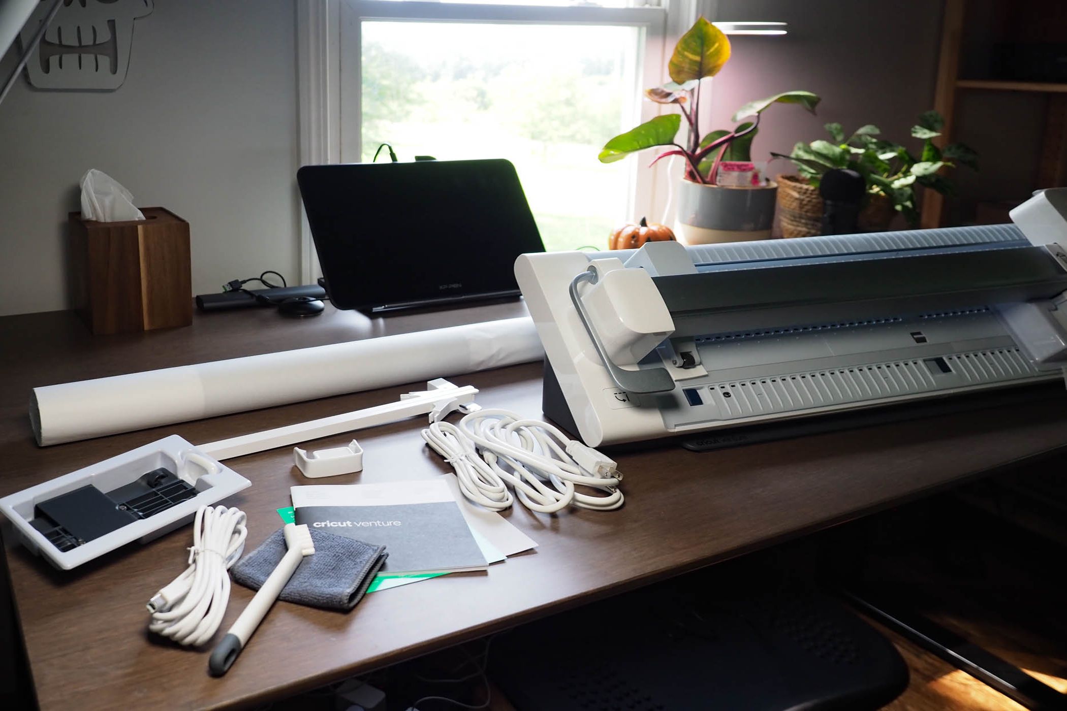 Cricut Venture Review: Large Format And Commercial Cutting Speeds At Home