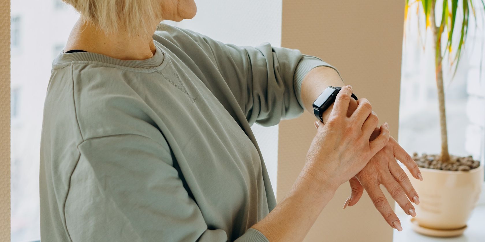 9 Wearable Devices for Seniors to Improve Health and Safety