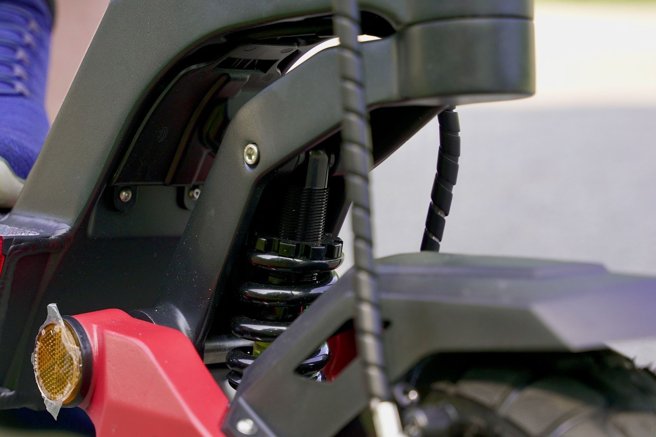 Varla Eagle One V2 - کمک فنرهای عقب