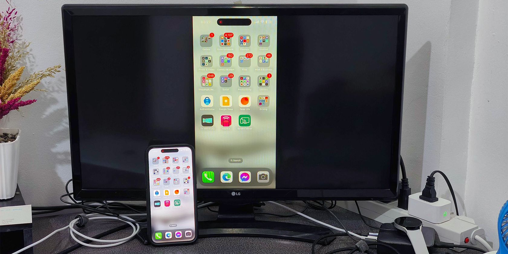 Casting an iPhone screen to a TV via Chromecast