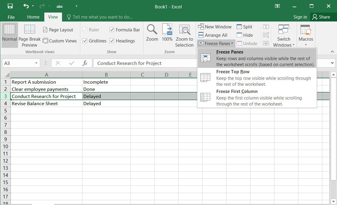 Sélection de l'option Geler les volets dans Excel