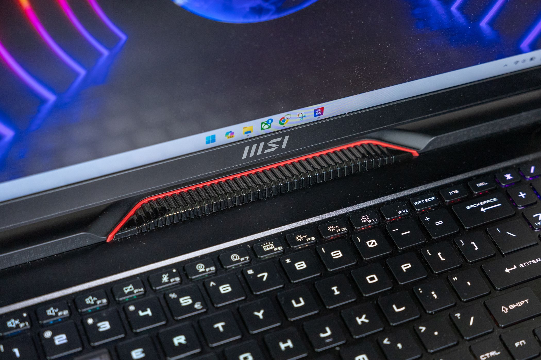 MSI Raider GE78 HX - Plastic Trim