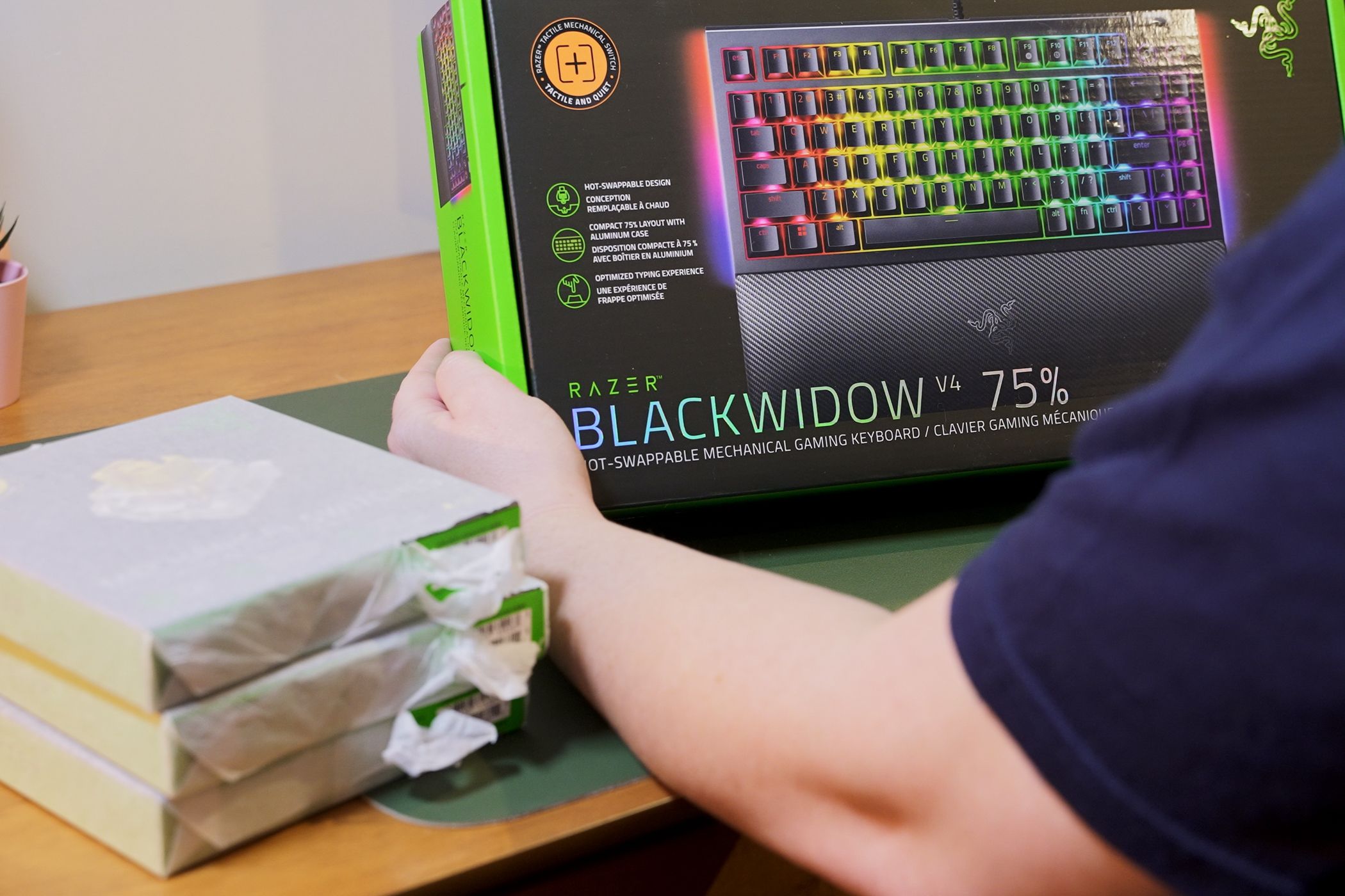 Razer Blackwidow 75% - Unboxing