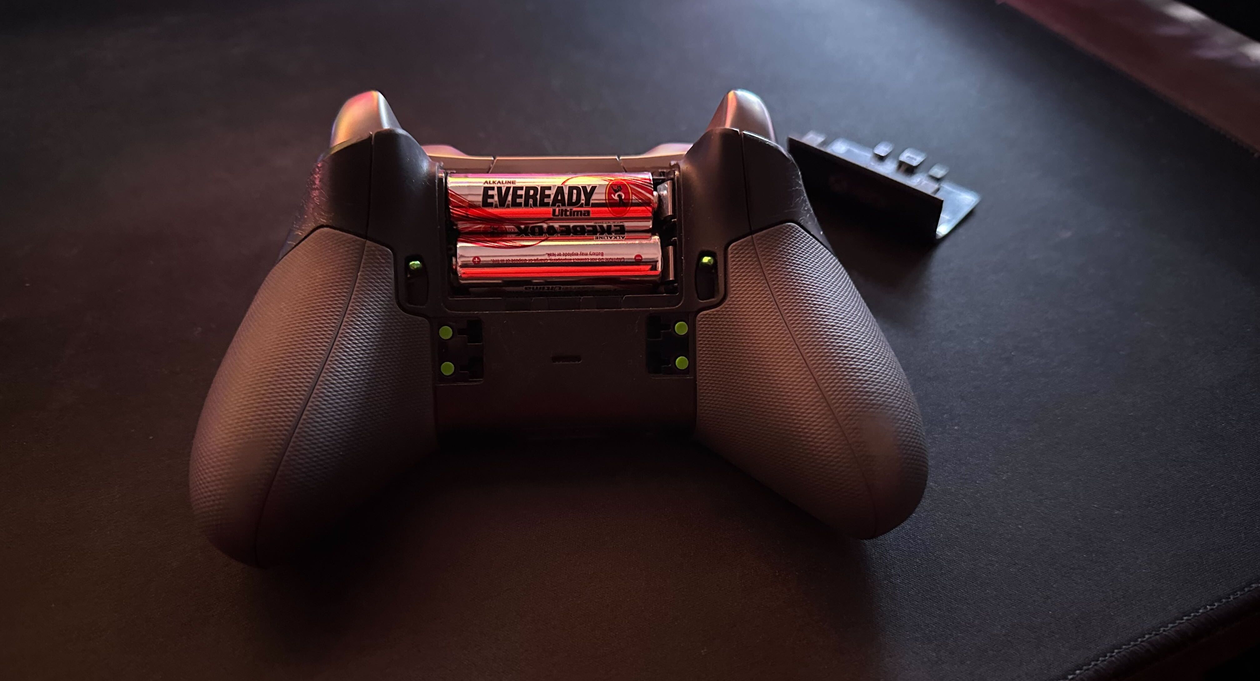 Batteries inside an Xbox controller