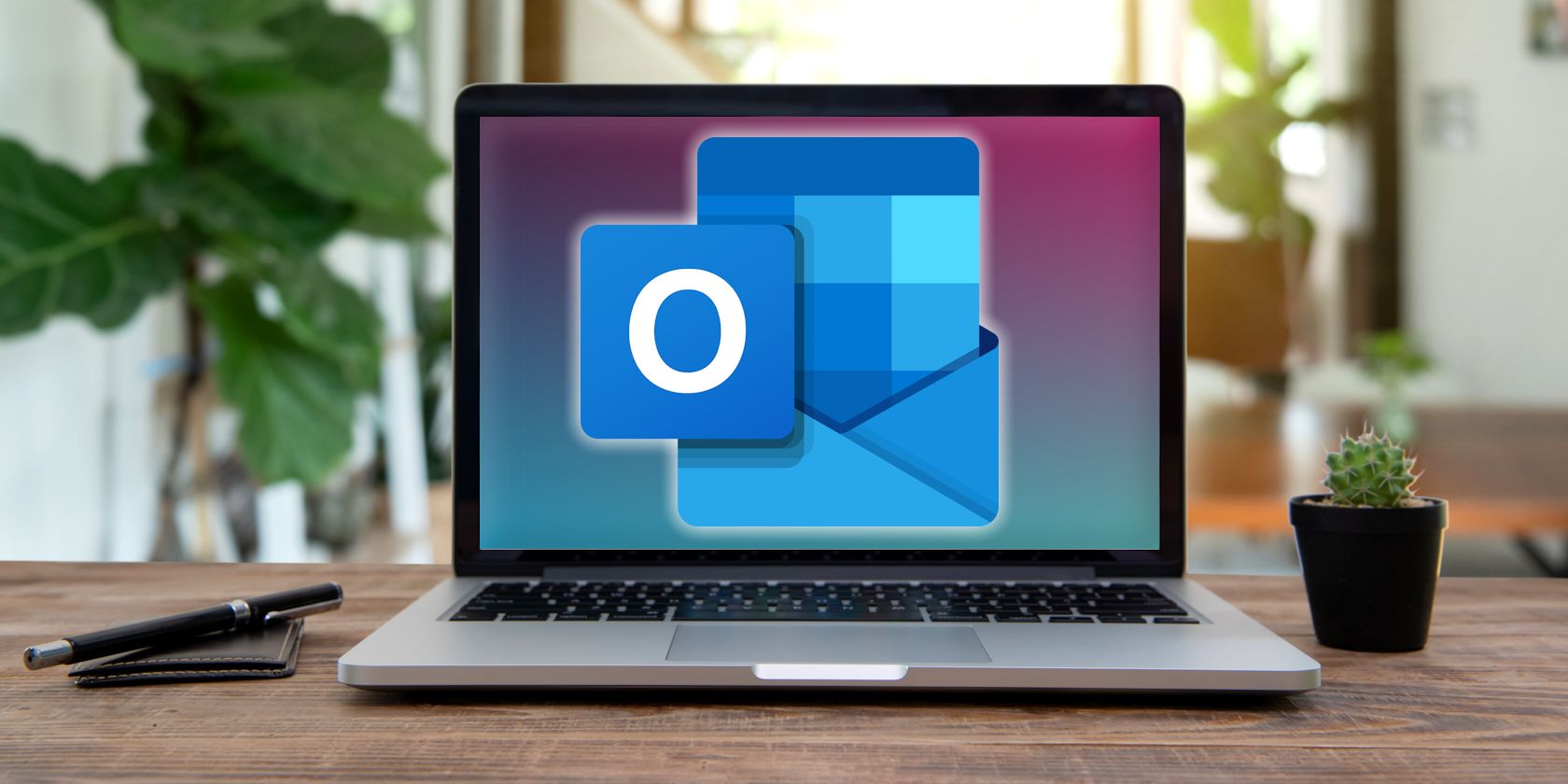 You Can Now Voice Dictate Emails in Microsoft Outlook, but Should You?
