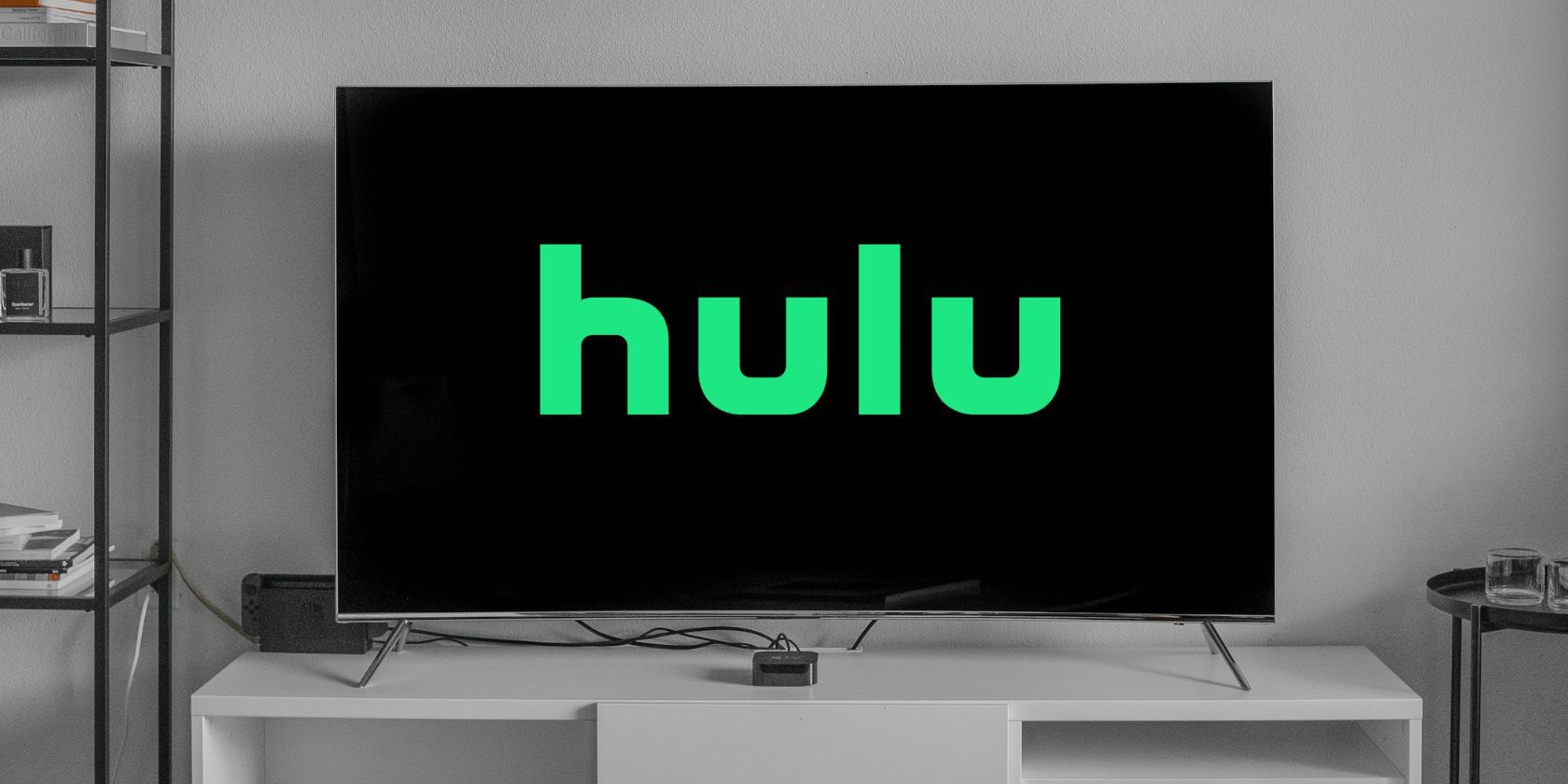 لوگوی hulu روی صفحه تلویزیون