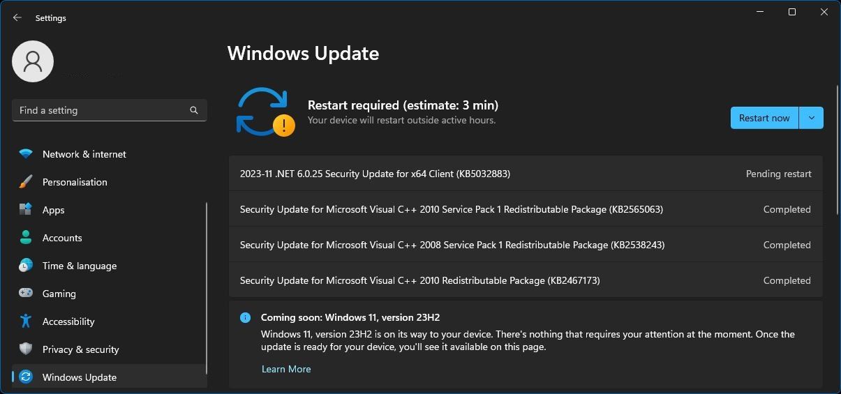 finestra delle impostazioni di aggiornamento di Windows che mostra gli aggiornamenti in attesa di riavvio