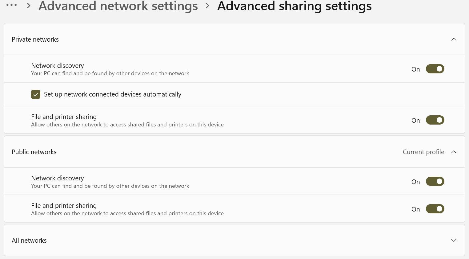 Enabling the network discovery and file and printer sharing in the Windows Settings app.