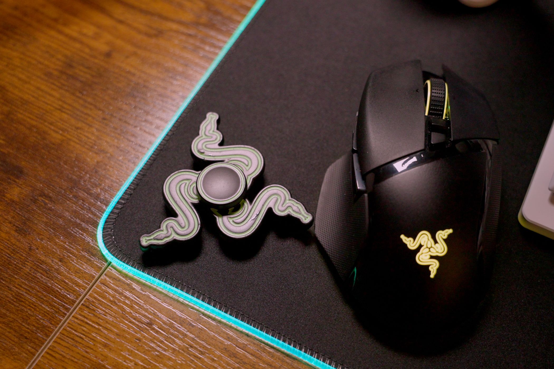 Razer Basilisk V3 - Snake Head