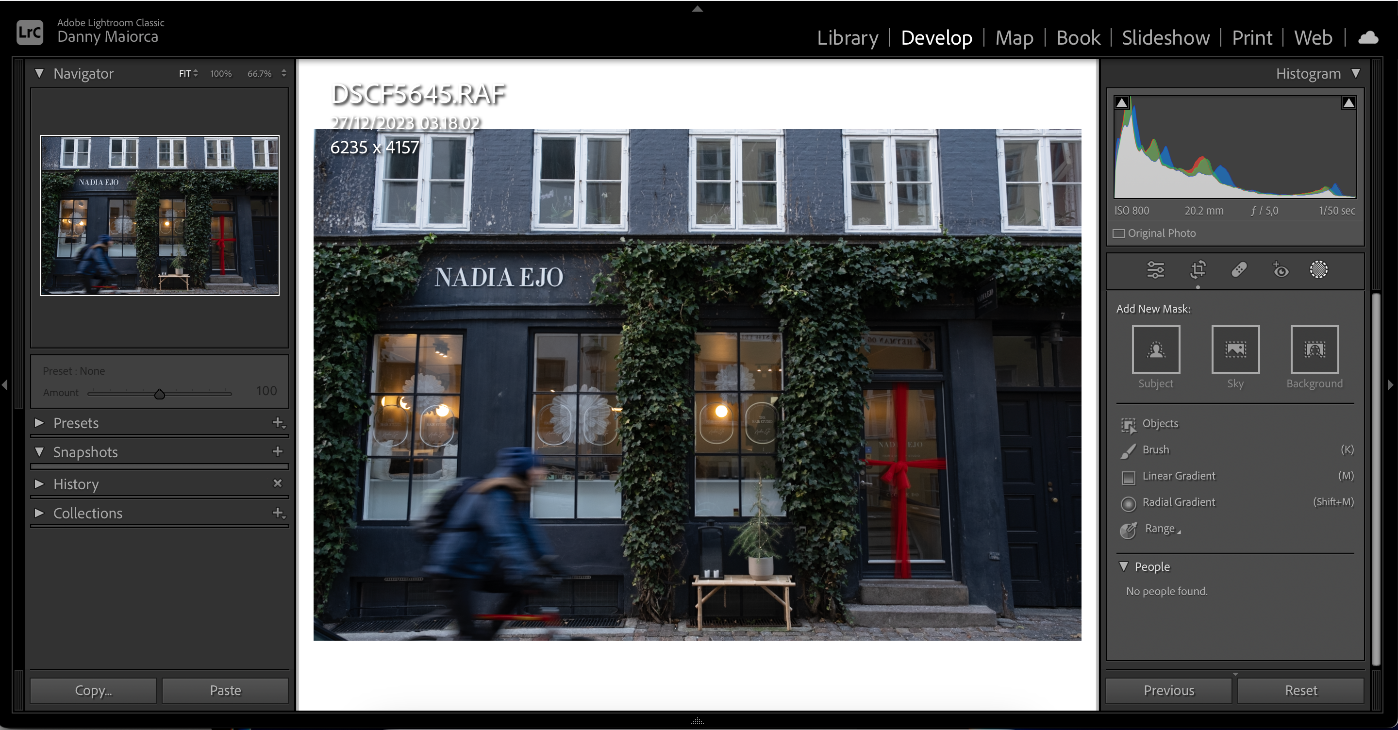 ابزار Gradient خطی را در Adobe Lightroom انتخاب کنید