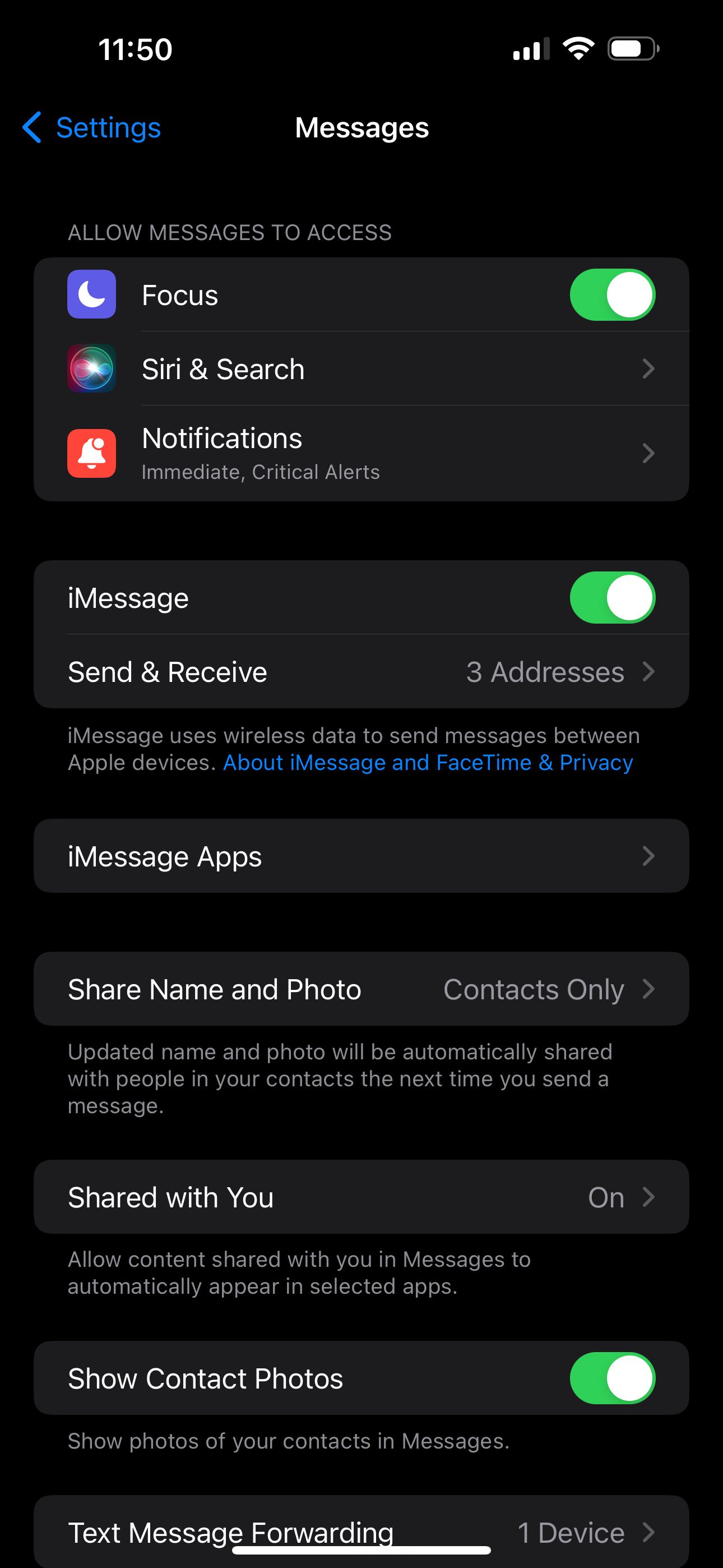 Settings menu for the Messages app in iOS