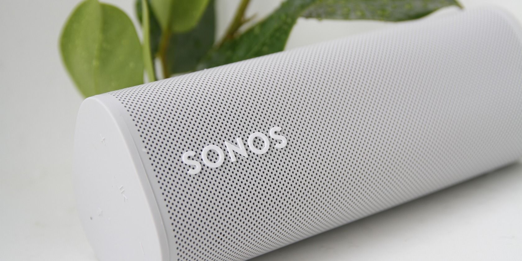 Sonos ROAM Portable Smart Speaker in white