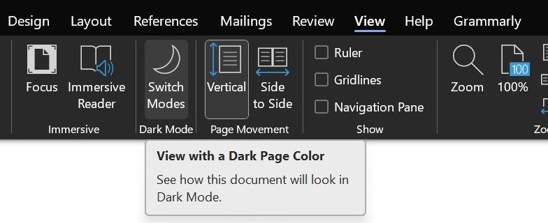 comutarea între modul întunecat și cel luminos pe Microsoft Word