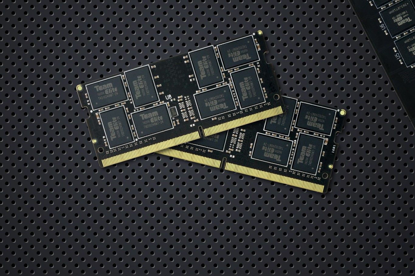 The TEAMGROUP Elite DDR4 Laptop Memory on a black background.