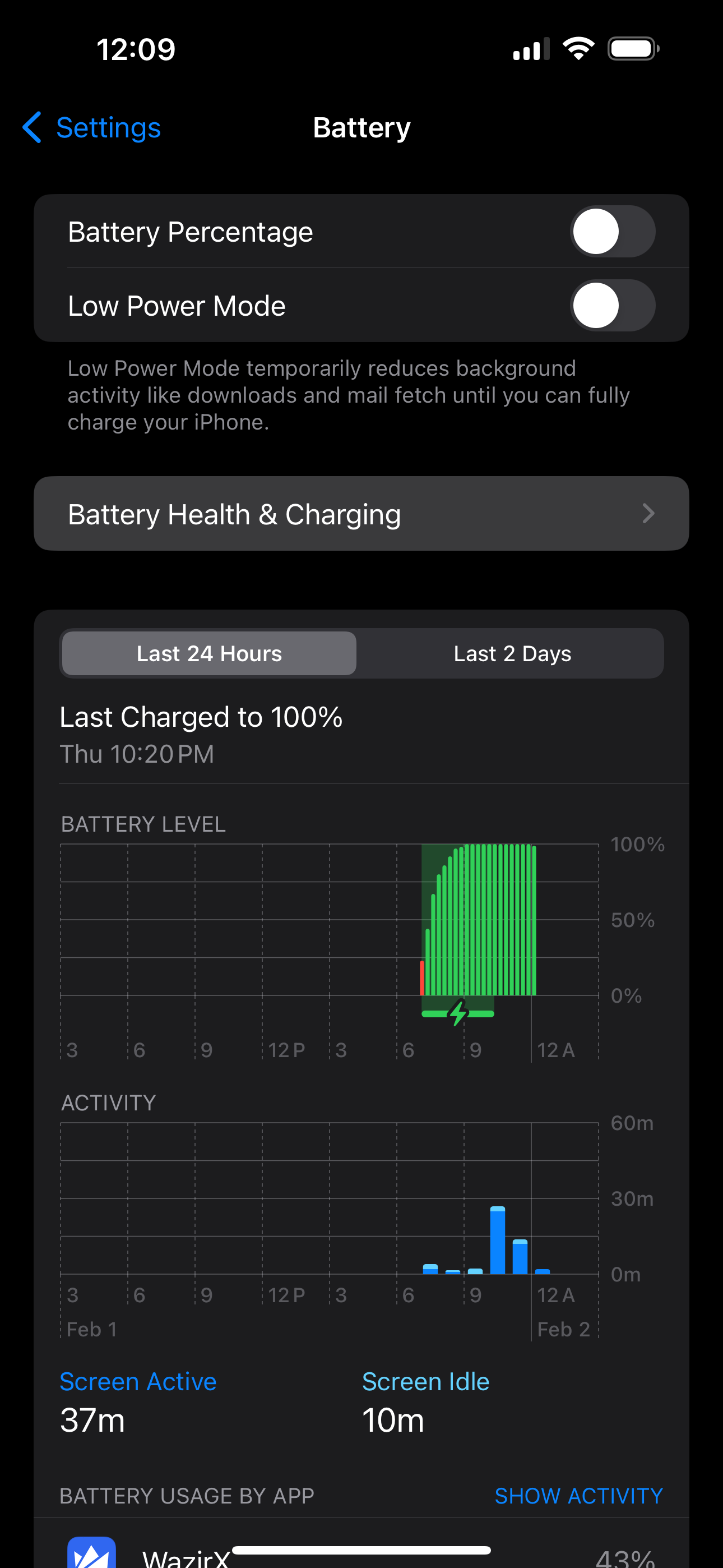 Battery Health & Charging option in the Battery Settings menu on iOS