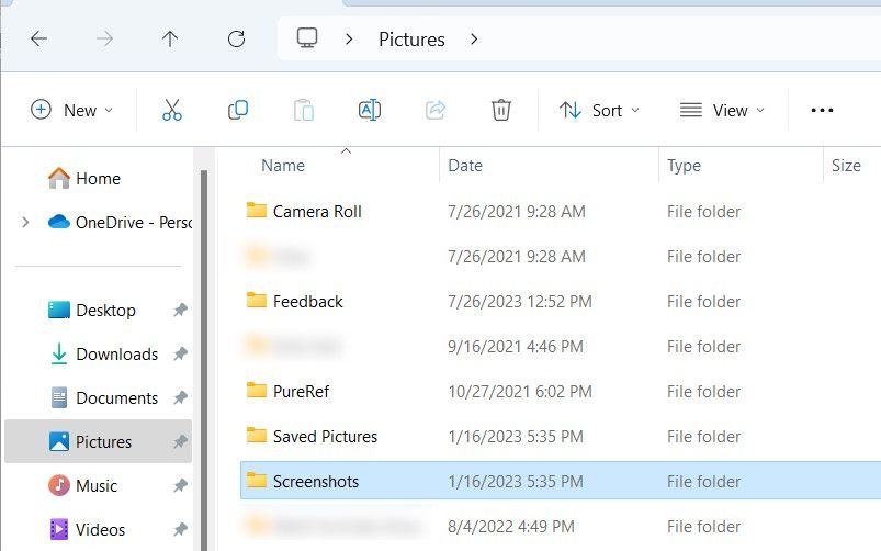 where are screenshots saved windows 10