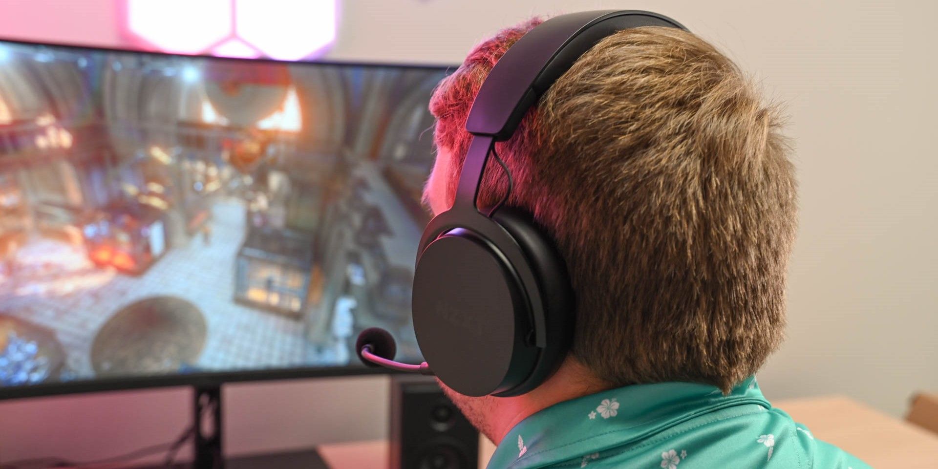 Person wearing a Headset while gaming