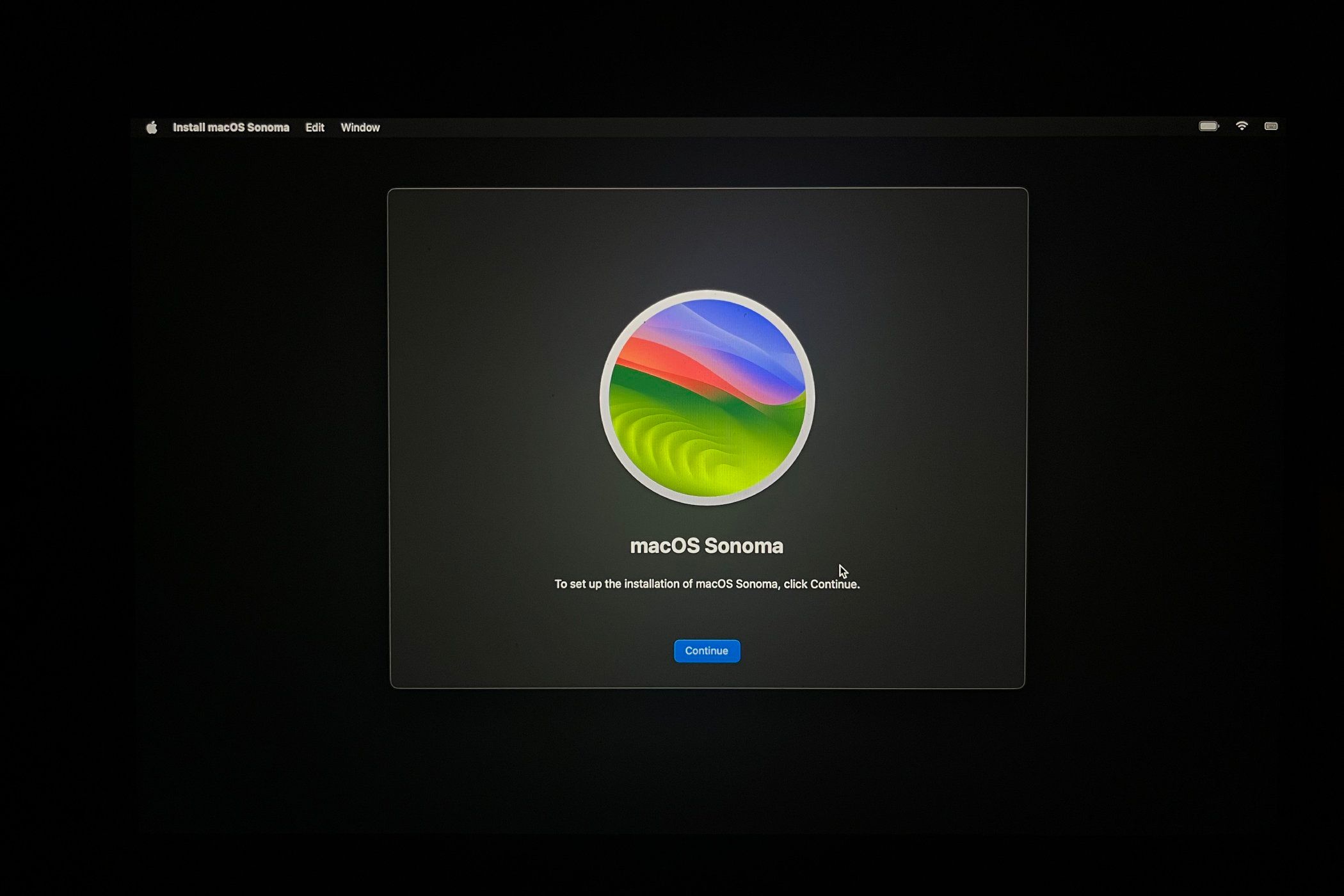 Открытие установщика macOS Sonoma на Mac