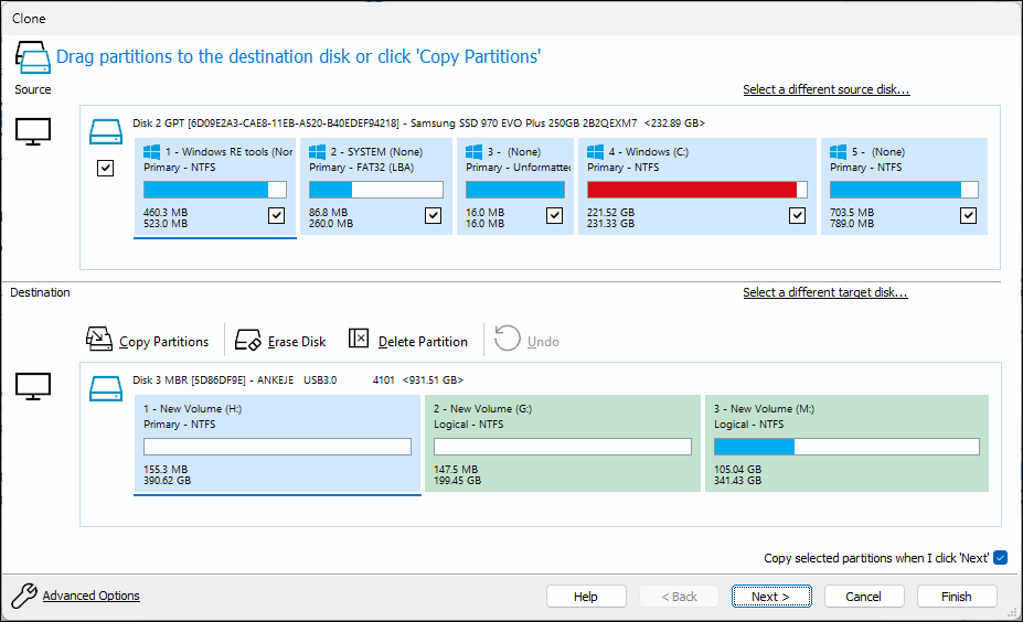 Macrium Reflect Software clone tab showing source and destination option 1