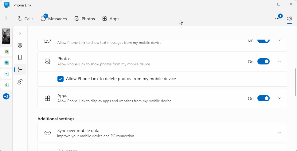 Phone Link Settings with the Features tab open and the Photos option expanded