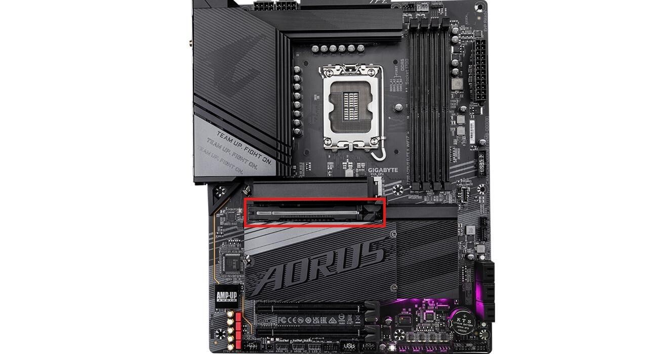 motherboard with primary pcie slot highlighted