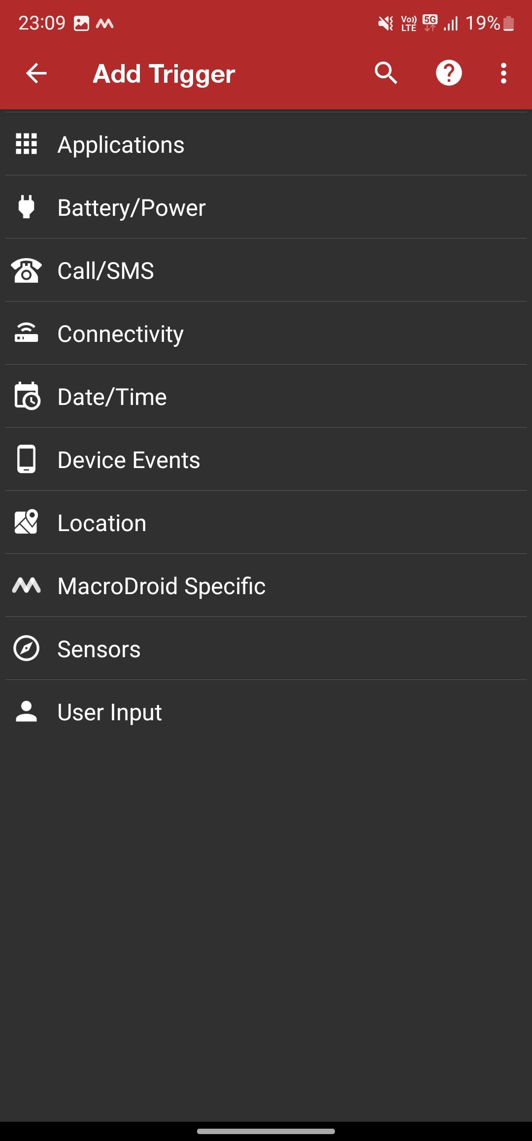 Choosing a trigger for the new macro from a list of all available triggers.