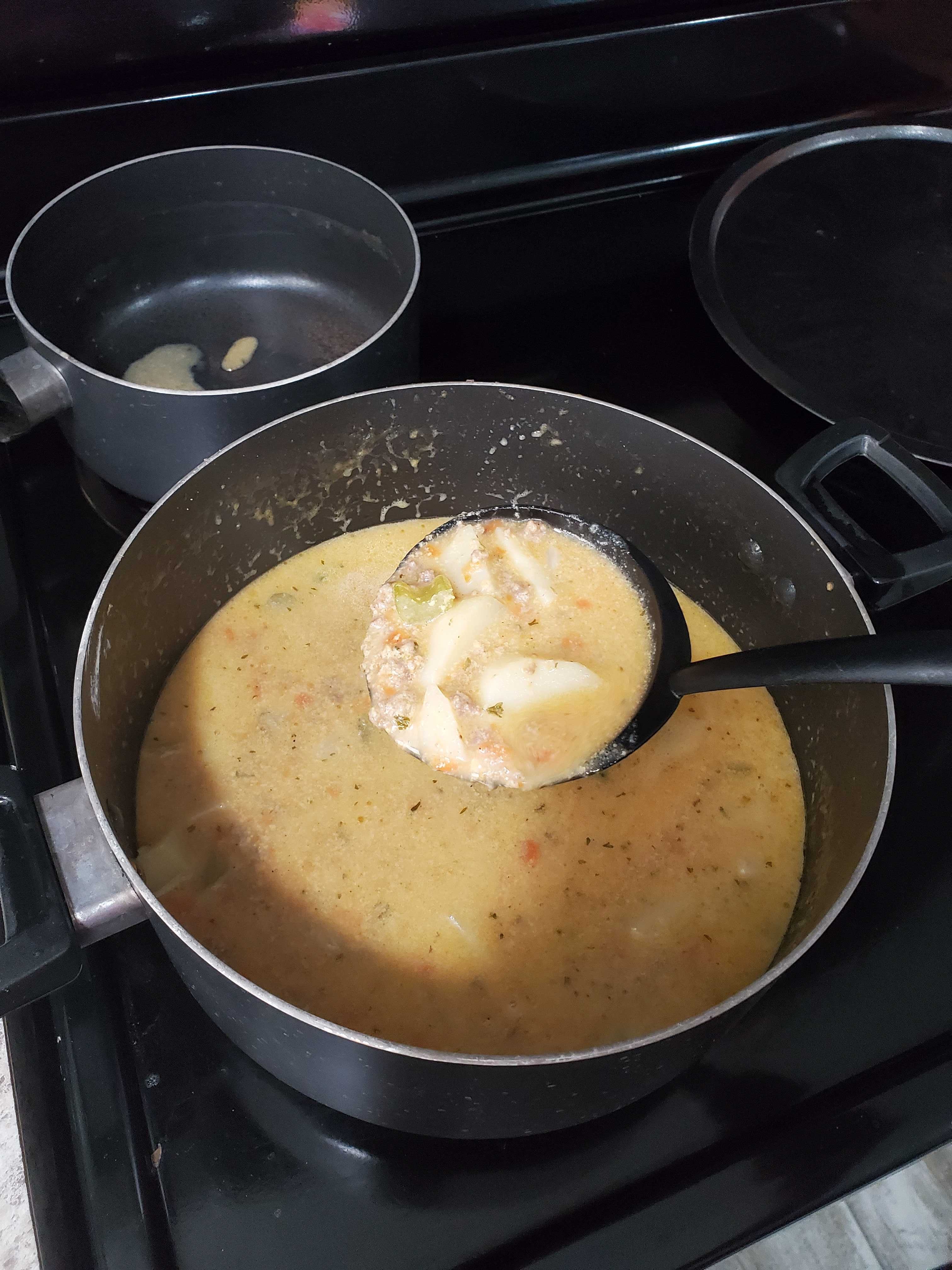 Cheeseburger soup created from ChatGPT recipe.