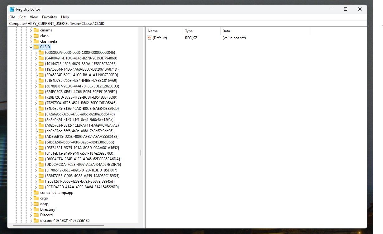 ویرایشگر رجیستری ویندوز که پوشه CLSID را نشان می دهد