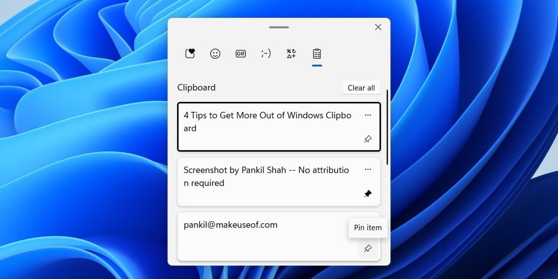 Clipboard history pin option highlighted in Windows 11 clipboard app