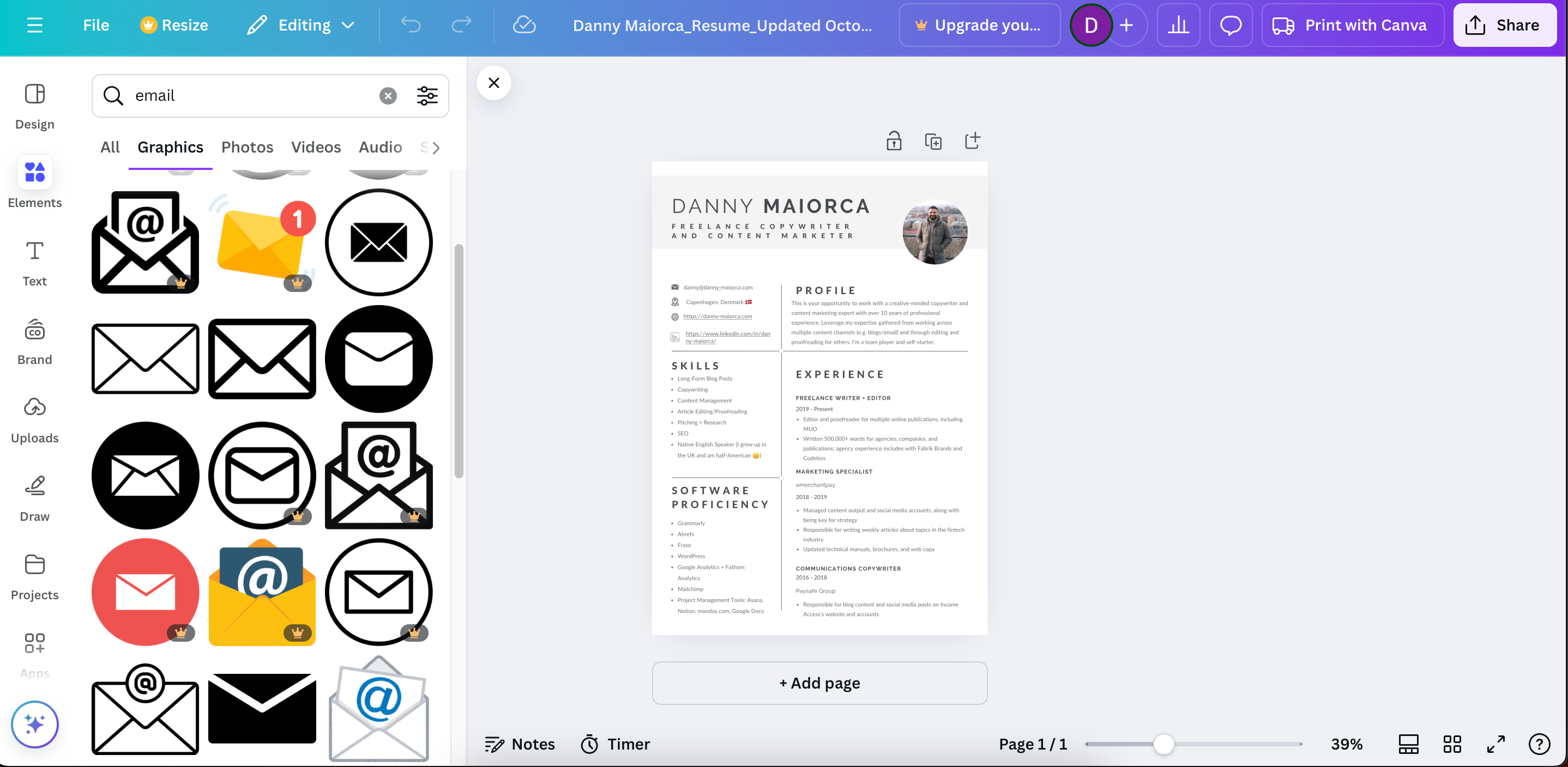 Different elements in the Canva app for a resume