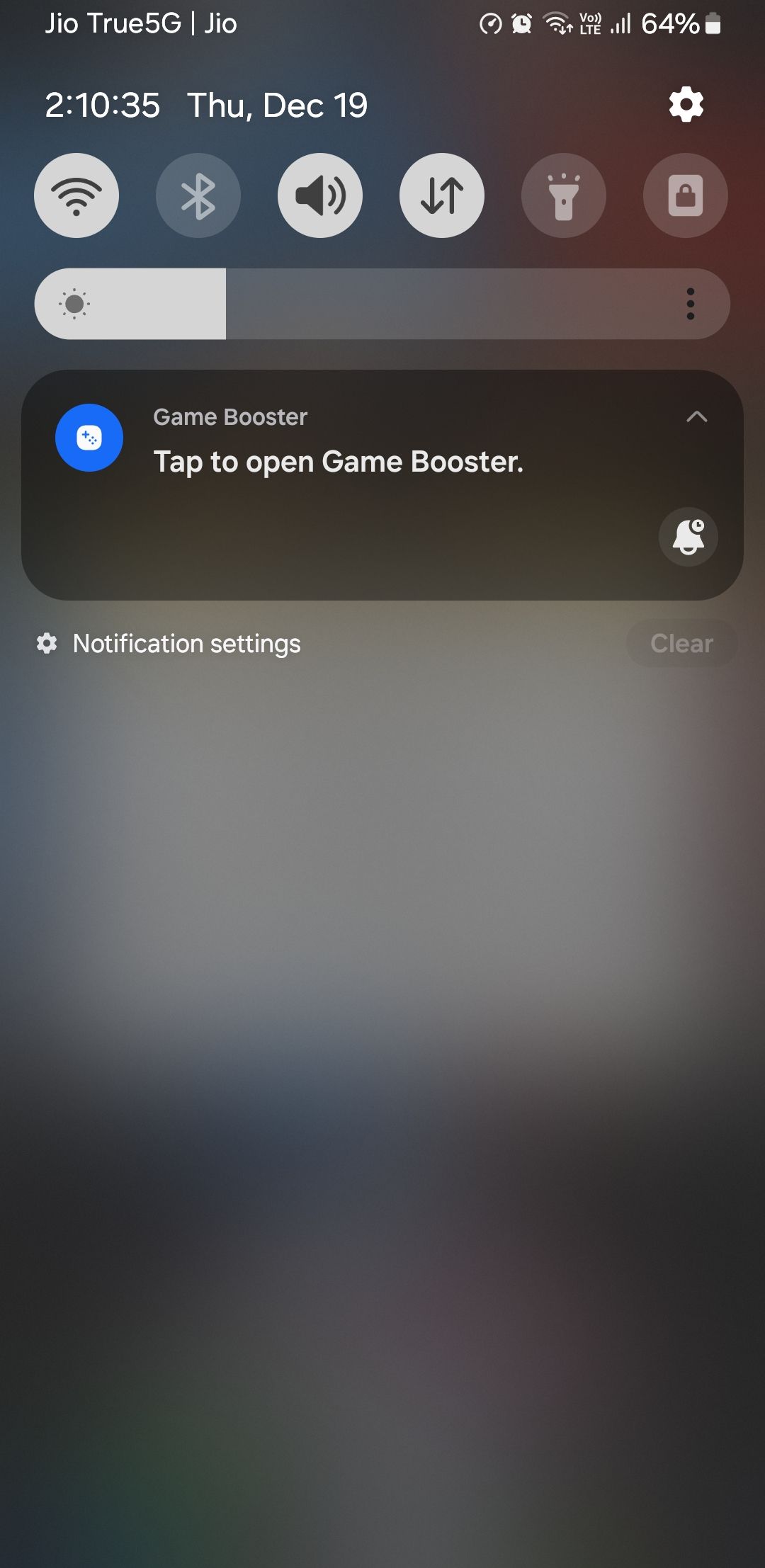 Уведомление Game Booster на телефоне Samsung
