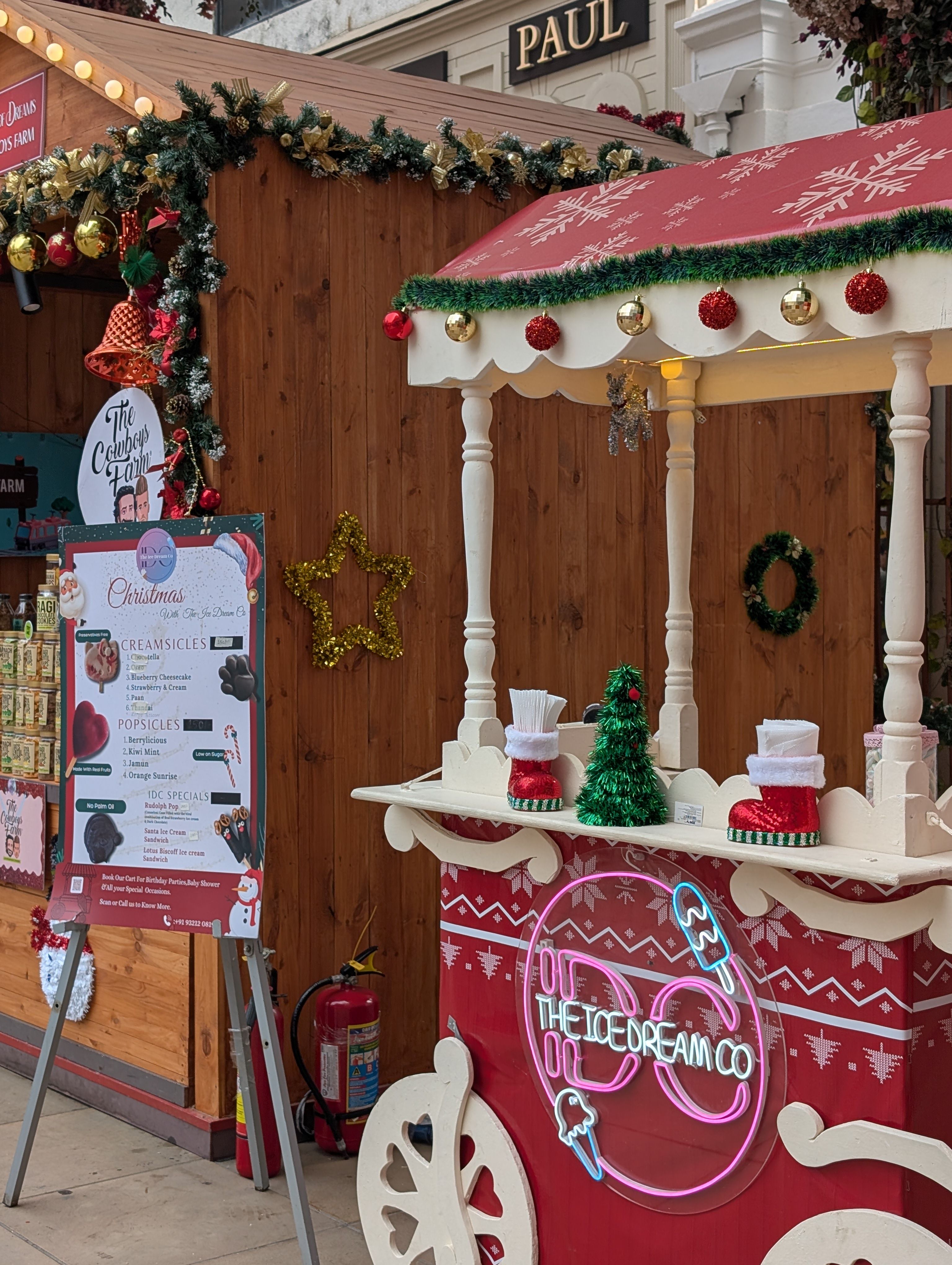 Christmas market stall with red decoration