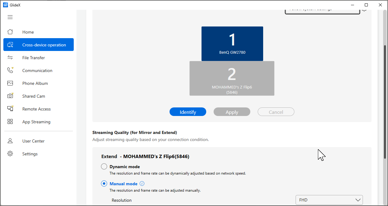 GlideX display configuration window showing dual monitor setup with PC monitor and connected phone, including streaming quality options for Dynamic and Manual modes